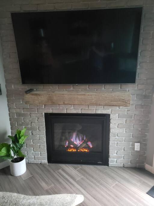 דילון Lake Front Condo 1Bd - Fully Remodeled! מראה חיצוני תמונה